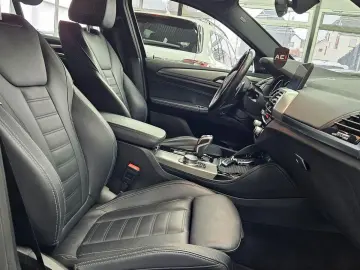 BMW  M X4 X Drive-  AHK  Har.Kardon. HeadUp  LED