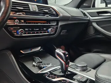 BMW  M X4 X Drive-  AHK  Har.Kardon. HeadUp  LED