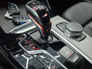 BMW  M X4 X Drive-  AHK  Har.Kardon. HeadUp  LED