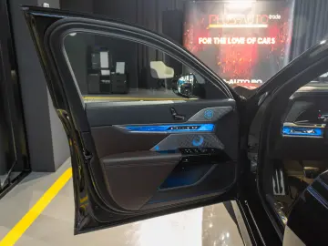 BMW 750 e xDrive M-Sport