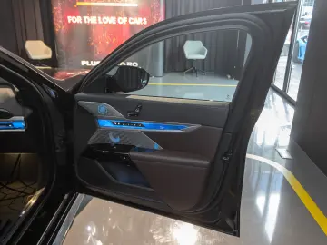 BMW 750 e xDrive M-Sport