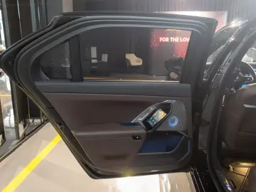 BMW 750 e xDrive M-Sport