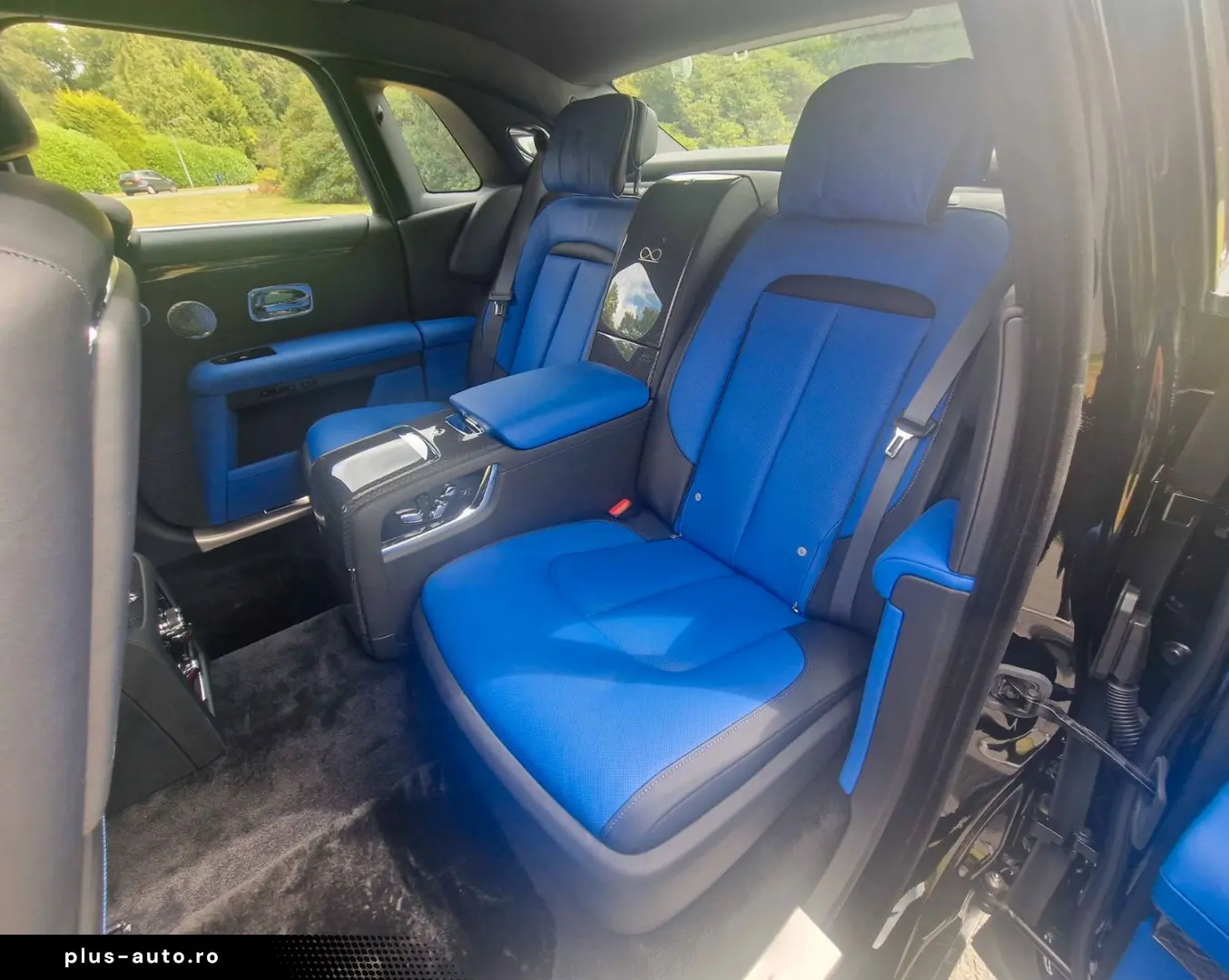 Rolls-Royce  Ghost Black Badge