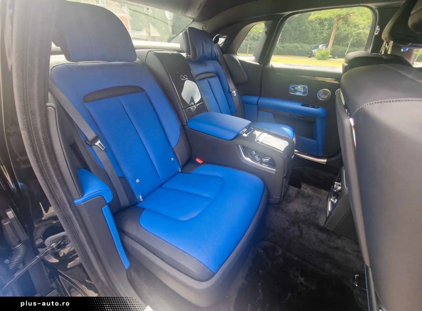 Rolls-Royce  Ghost Black Badge