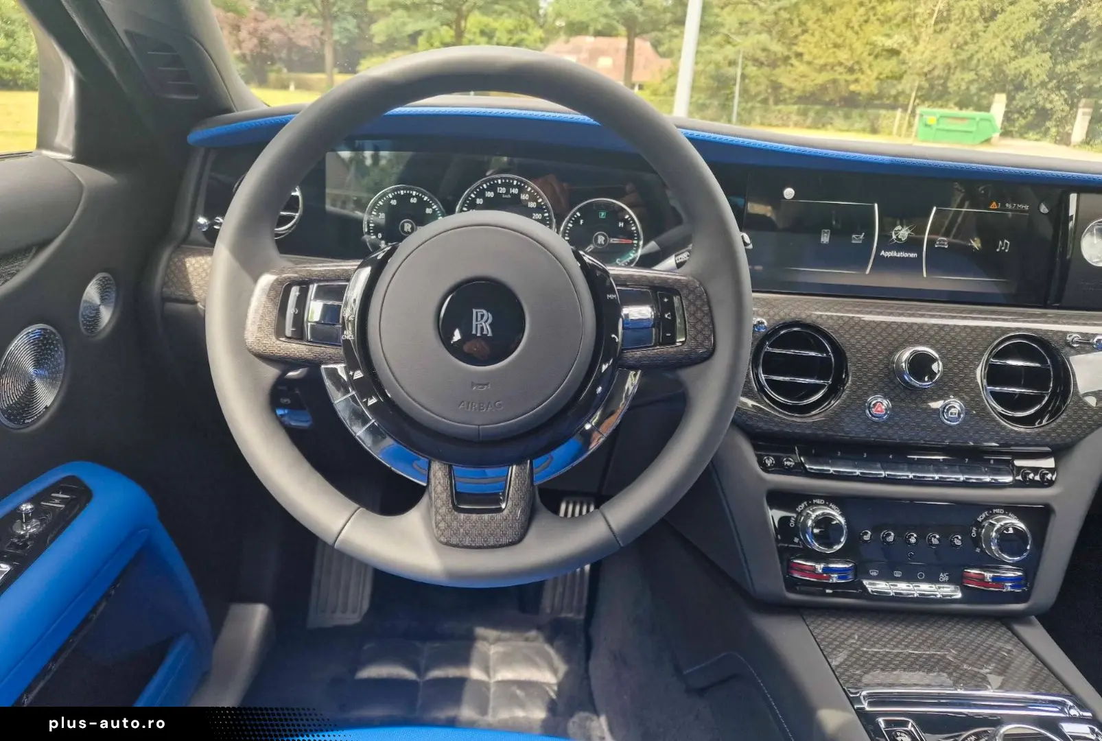 Rolls-Royce  Ghost Black Badge