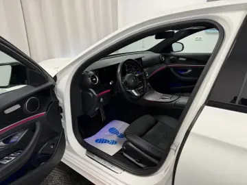 E 300 de 4M AMG Line Night MB-LED Wide Distr.