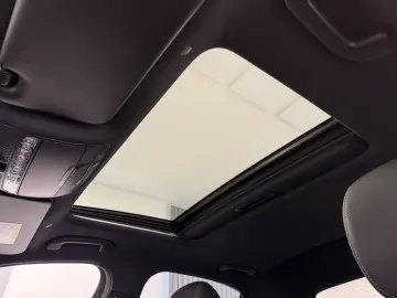 E 300 de 4M AMG Line Night MB-LED Wide Distr.