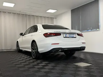 E 300 de 4M AMG Line Night MB-LED Wide Distr.