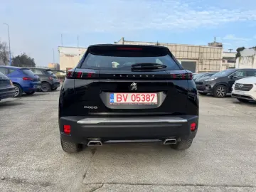 Peugeot 2008 1.2 Pure Tech Active Business