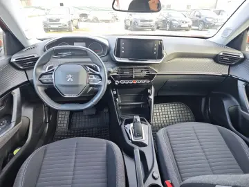 Peugeot 2008 1.2 PureTech Style