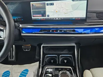 740 d xDrive MSport Cinema Loung B&W