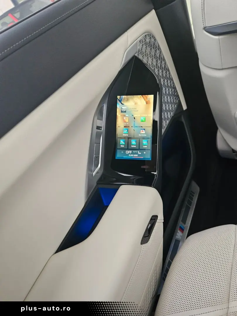 740 d xDrive MSport Cinema Loung B&W