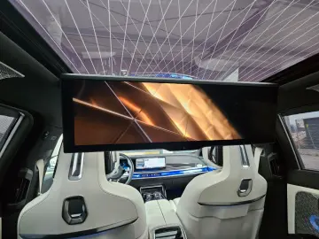 740 d xDrive MSport Cinema Loung B&W