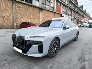 740D x DRIVE M SPORT SKY  B&W  STHZG