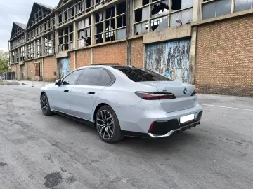 740D x DRIVE M SPORT SKY  B&W  STHZG