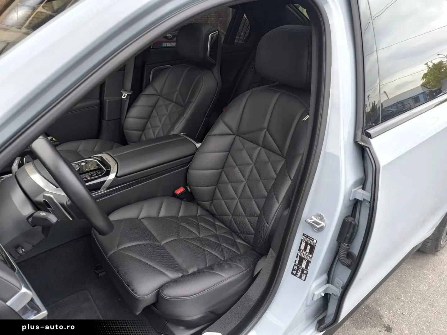 740D x DRIVE M SPORT SKY  B&W  STHZG