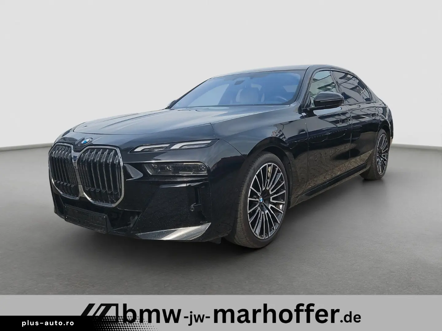 740 d xDrive MSport Cinema Loung B&W