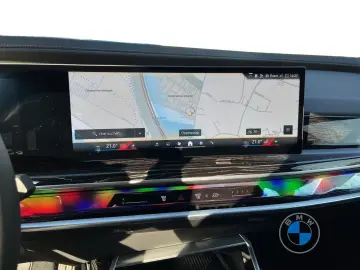 750e xDrive M Sport 20  Massage Sitzbelüft. Indv