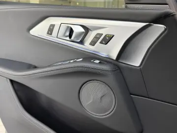 XM 50 e Iconic 360  Massage Autobahnas AHK 23