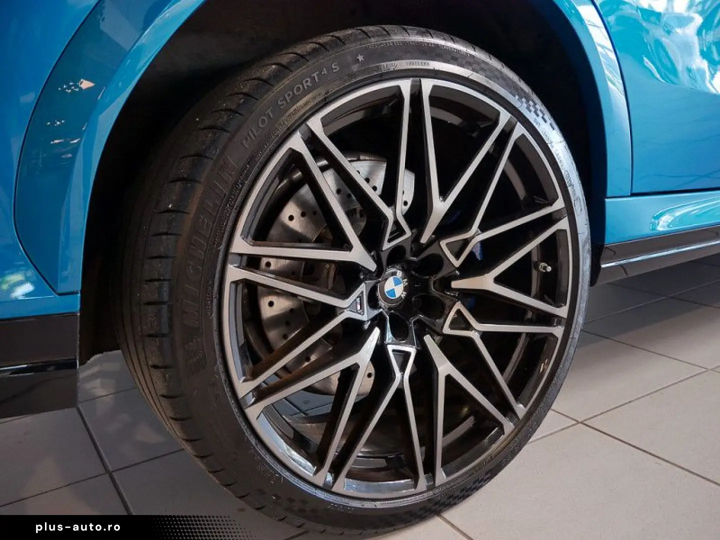 X6 M Competition Soundsystem  Bowers Wilkens