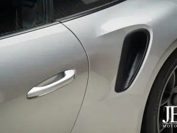 992 GT3 RS Weissach PCCB Lift Carbon Clubsport