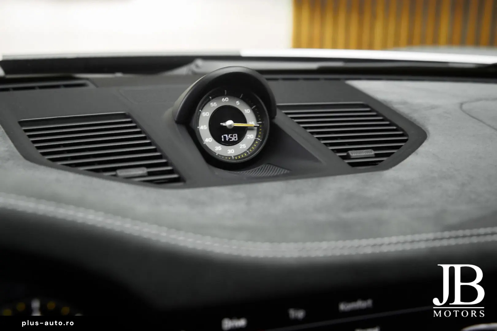 992 GT3 RS Weissach PCCB Lift Carbon Clubsport