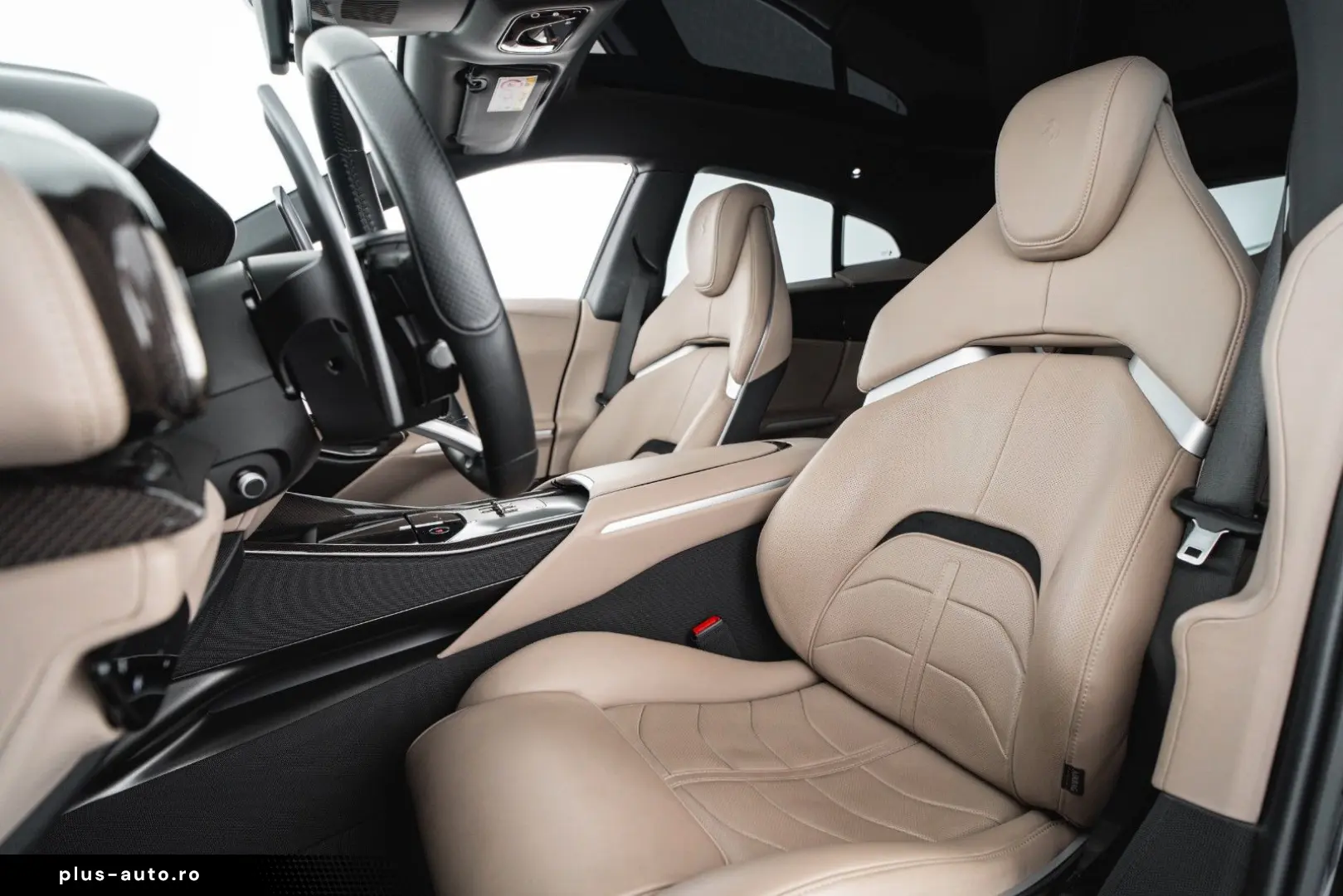 Purosangue V12 DCT 4WD