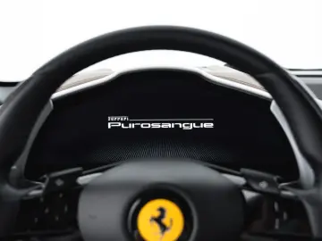 Purosangue V12 DCT 4WD