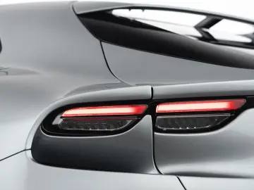 Purosangue V12 DCT 4WD