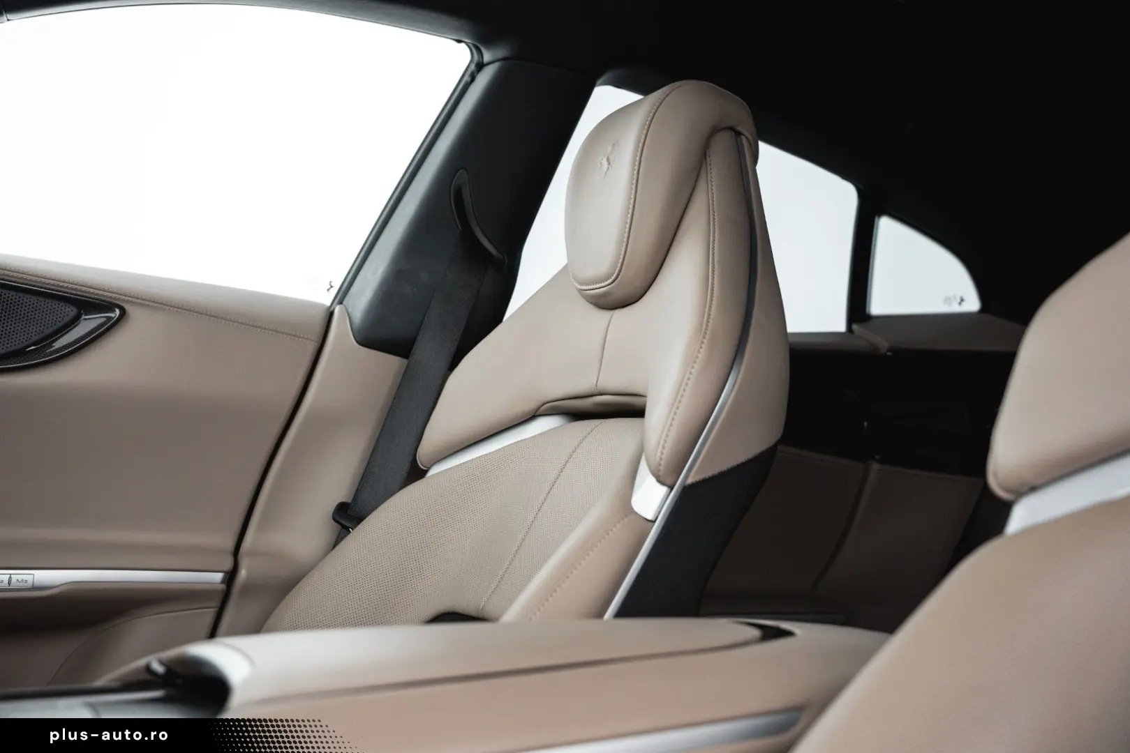 Purosangue V12 DCT 4WD