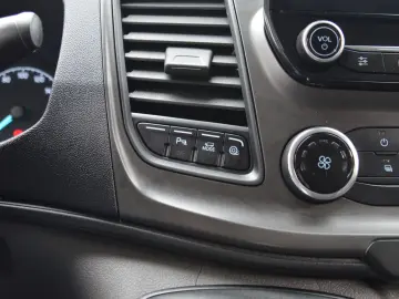 FORD  TRANSIT CUSTOM 6 LOCURI 2.0 EcoBlue 105 CP L1H1