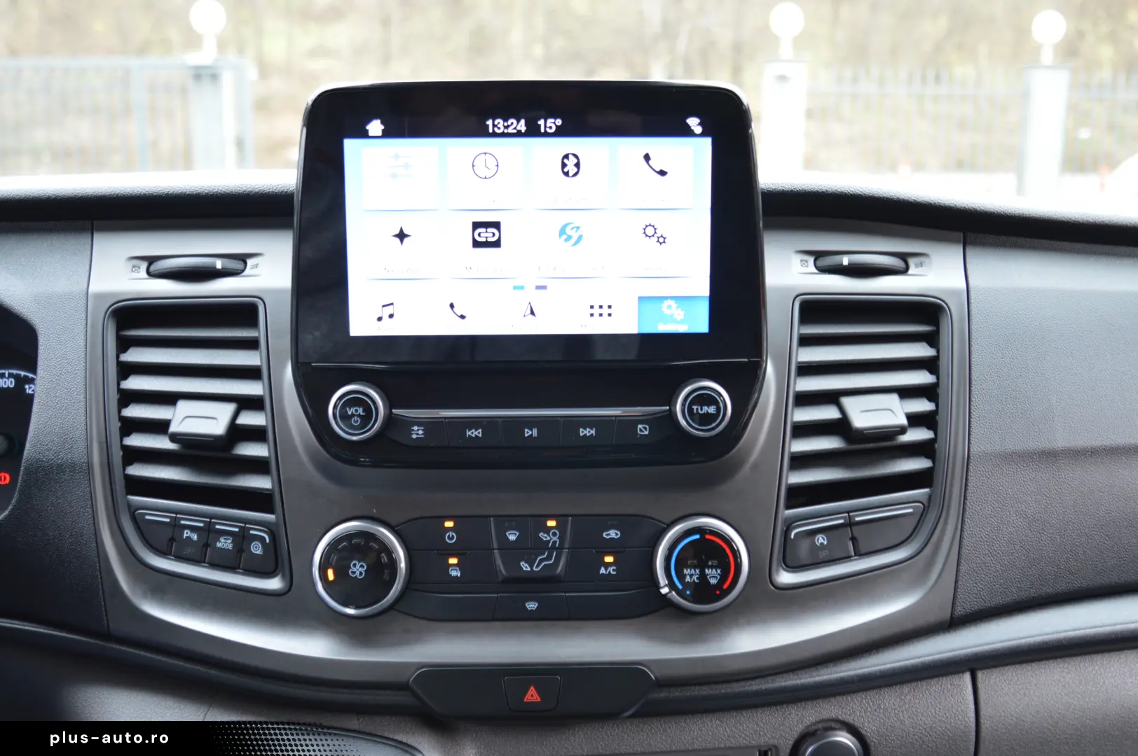 FORD  TRANSIT CUSTOM 6 LOCURI 2.0 EcoBlue 105 CP L1H1