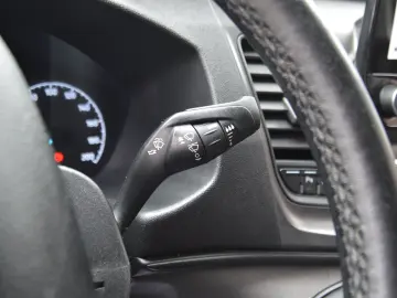 FORD  TRANSIT CUSTOM 6 LOCURI 2.0 EcoBlue 105 CP L1H1