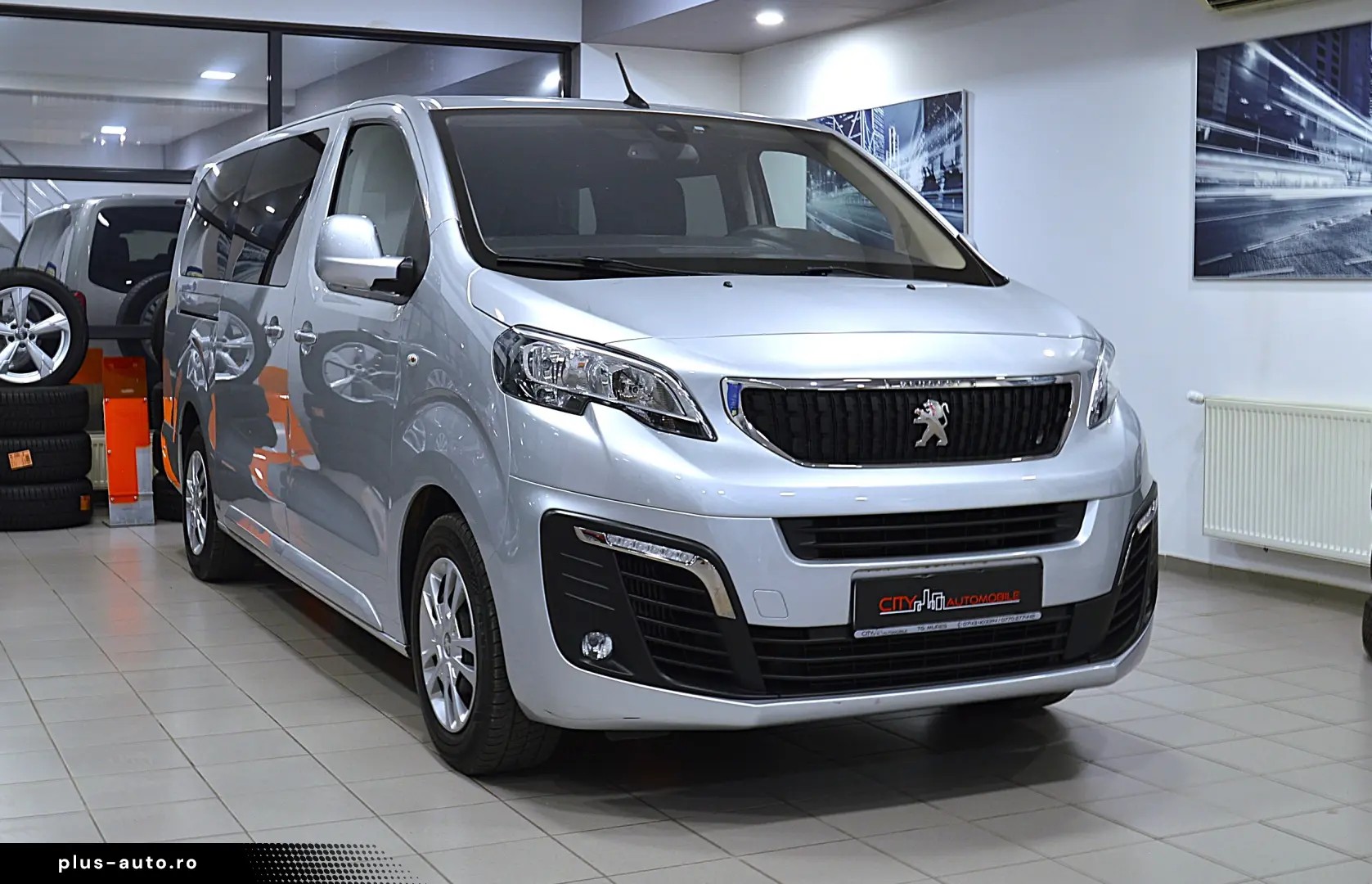 PEUGEOT TRAVELLER L3H1 1.6 BlueHDI 115C.P. 8 1 LOCURI
