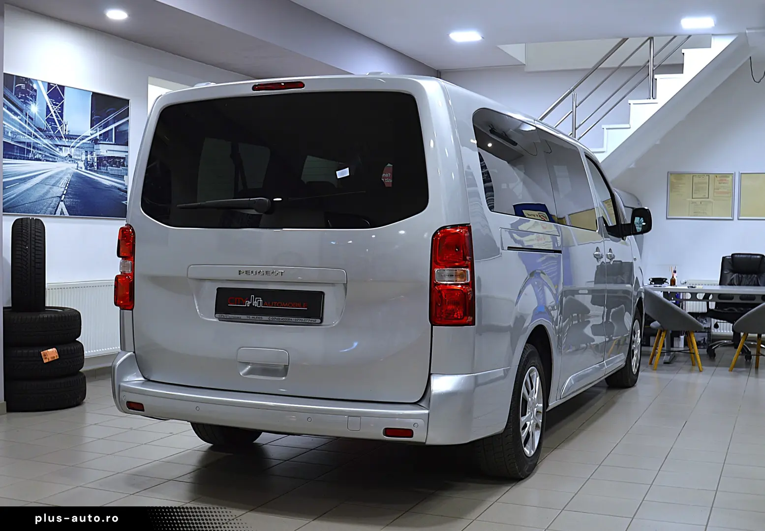 PEUGEOT TRAVELLER L3H1 1.6 BlueHDI 115C.P. 8 1 LOCURI