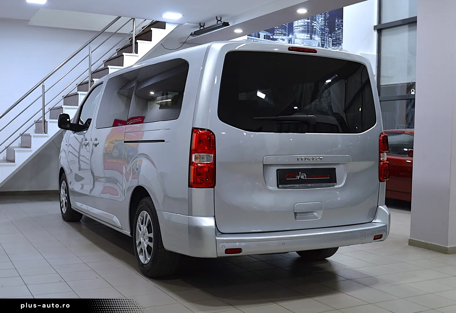 PEUGEOT TRAVELLER L3H1 1.6 BlueHDI 115C.P. 8 1 LOCURI