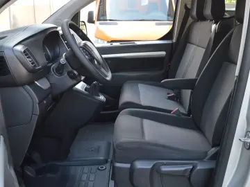 PEUGEOT TRAVELLER L3H1 1.6 BlueHDI 115C.P. 8 1 LOCURI