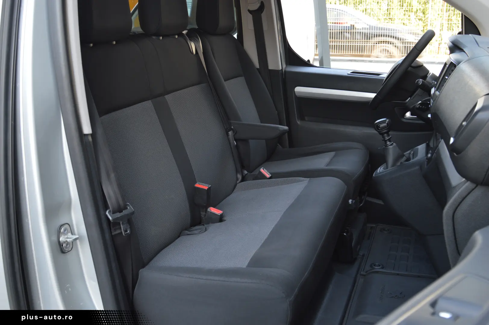 PEUGEOT TRAVELLER L3H1 1.6 BlueHDI 115C.P. 8 1 LOCURI