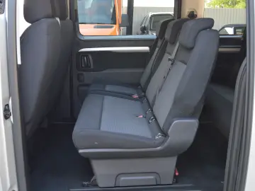 PEUGEOT TRAVELLER L3H1 1.6 BlueHDI 115C.P. 8 1 LOCURI