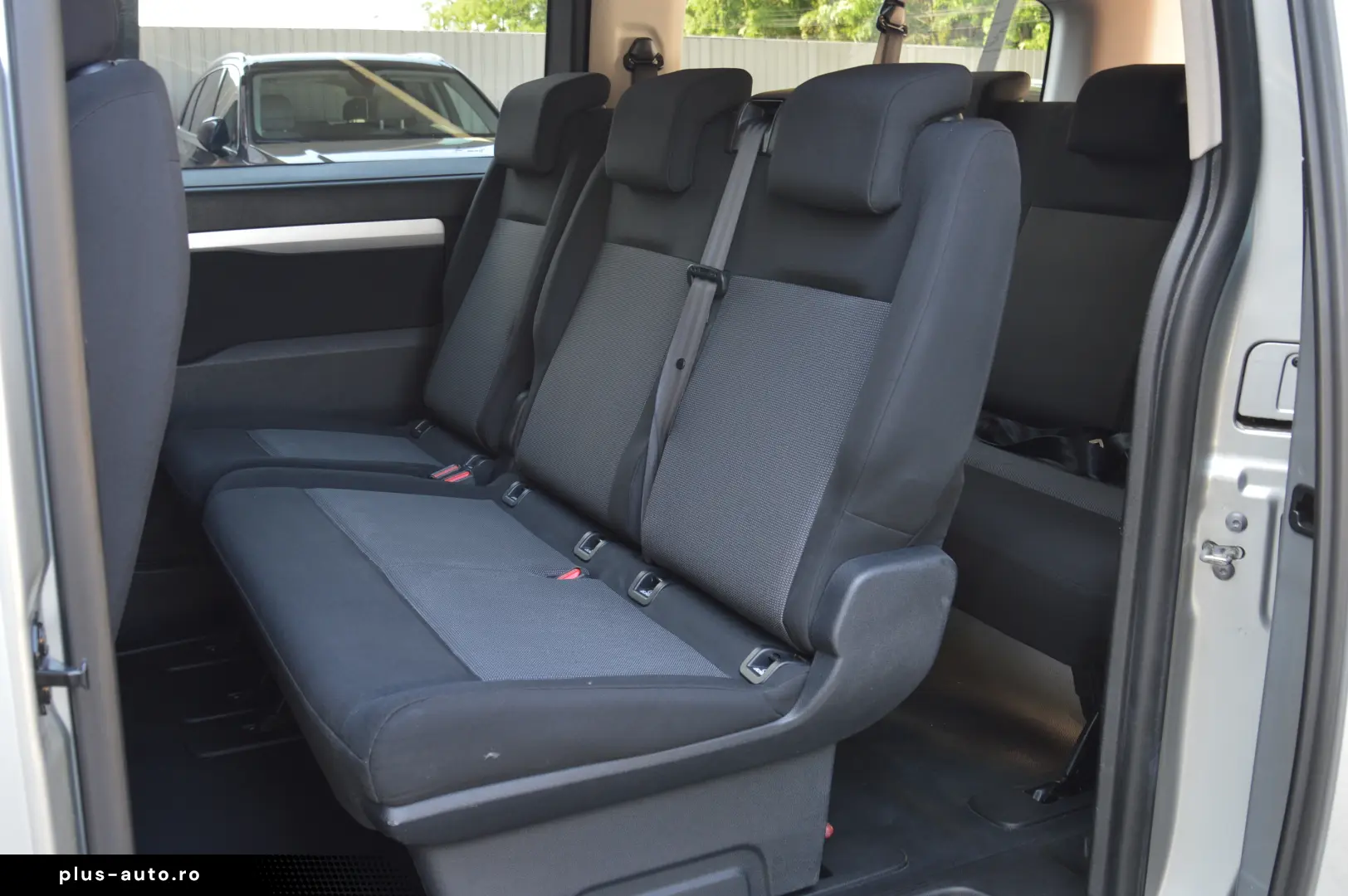 PEUGEOT TRAVELLER L3H1 1.6 BlueHDI 115C.P. 8 1 LOCURI