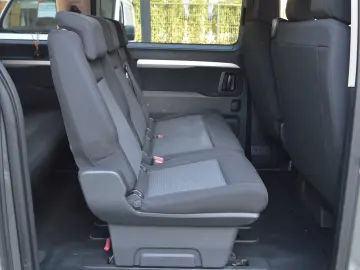 PEUGEOT TRAVELLER L3H1 1.6 BlueHDI 115C.P. 8 1 LOCURI