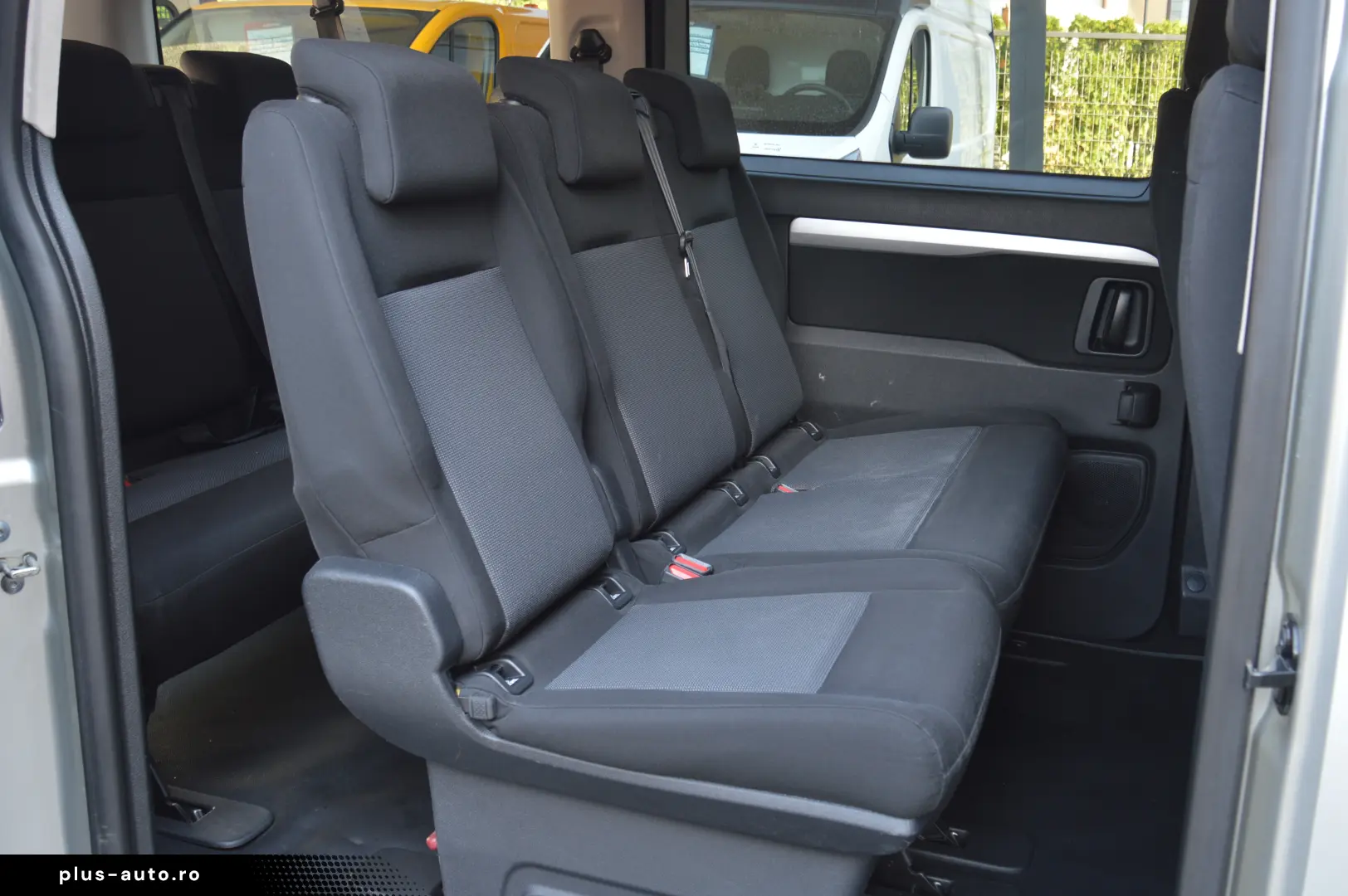 PEUGEOT TRAVELLER L3H1 1.6 BlueHDI 115C.P. 8 1 LOCURI