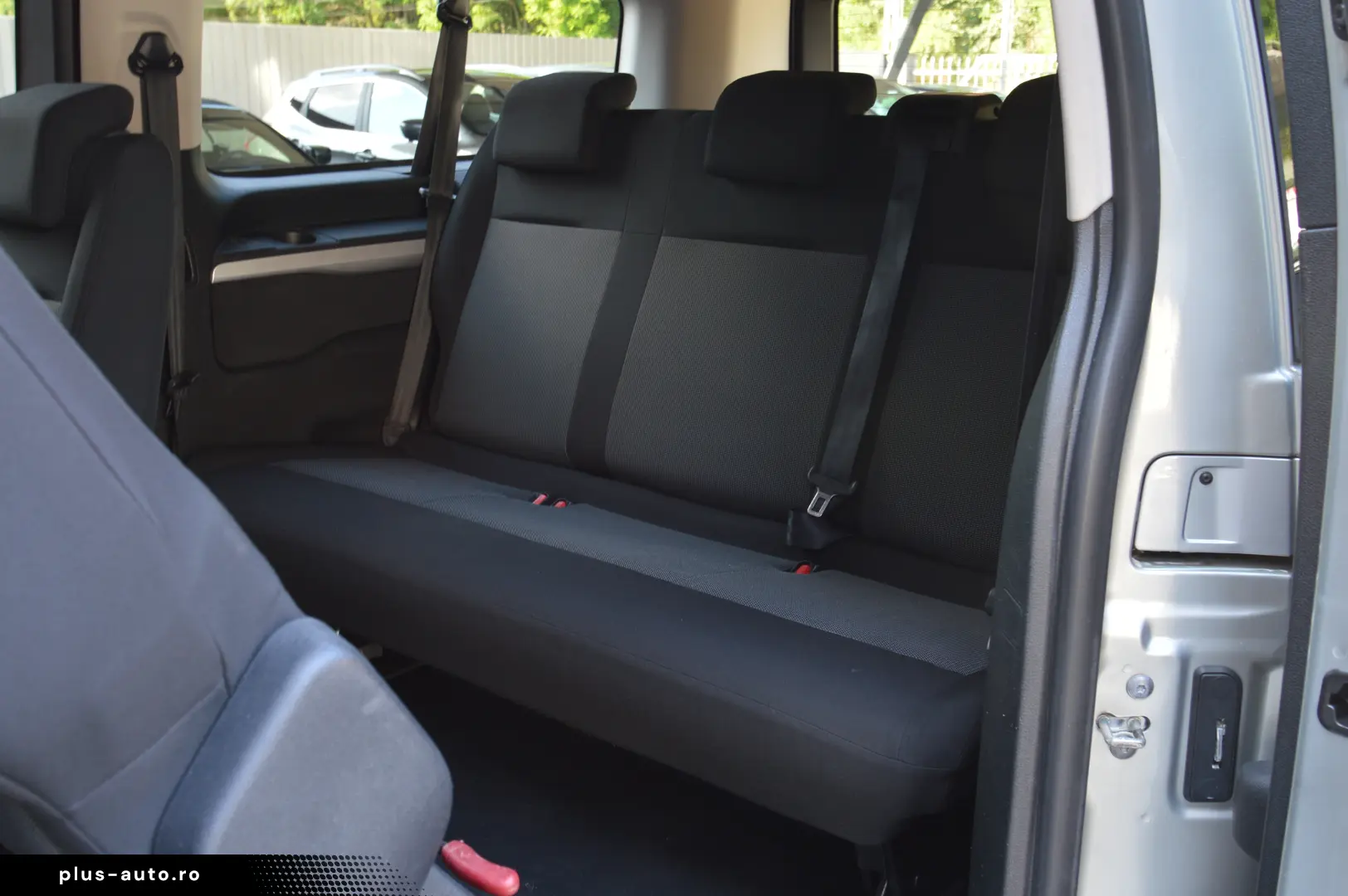 PEUGEOT TRAVELLER L3H1 1.6 BlueHDI 115C.P. 8 1 LOCURI