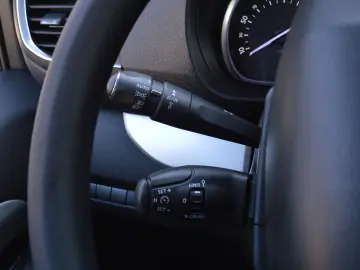 PEUGEOT TRAVELLER L3H1 1.6 BlueHDI 115C.P. 8 1 LOCURI