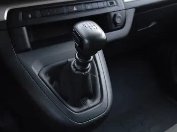 PEUGEOT TRAVELLER L3H1 1.6 BlueHDI 115C.P. 8 1 LOCURI