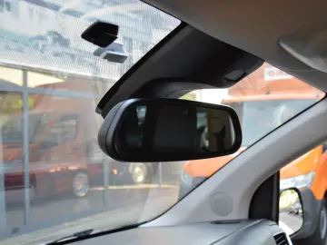 PEUGEOT TRAVELLER L3H1 1.6 BlueHDI 115C.P. 8 1 LOCURI