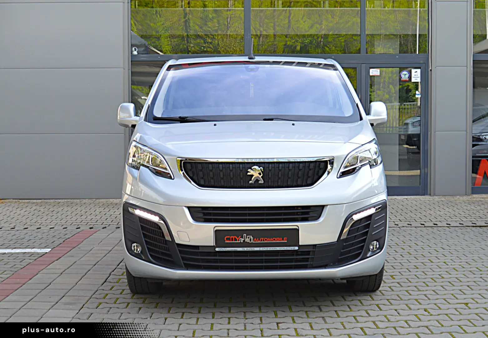 PEUGEOT TRAVELLER L3H1 1.6 BlueHDI 115C.P. 8 1 LOCURI