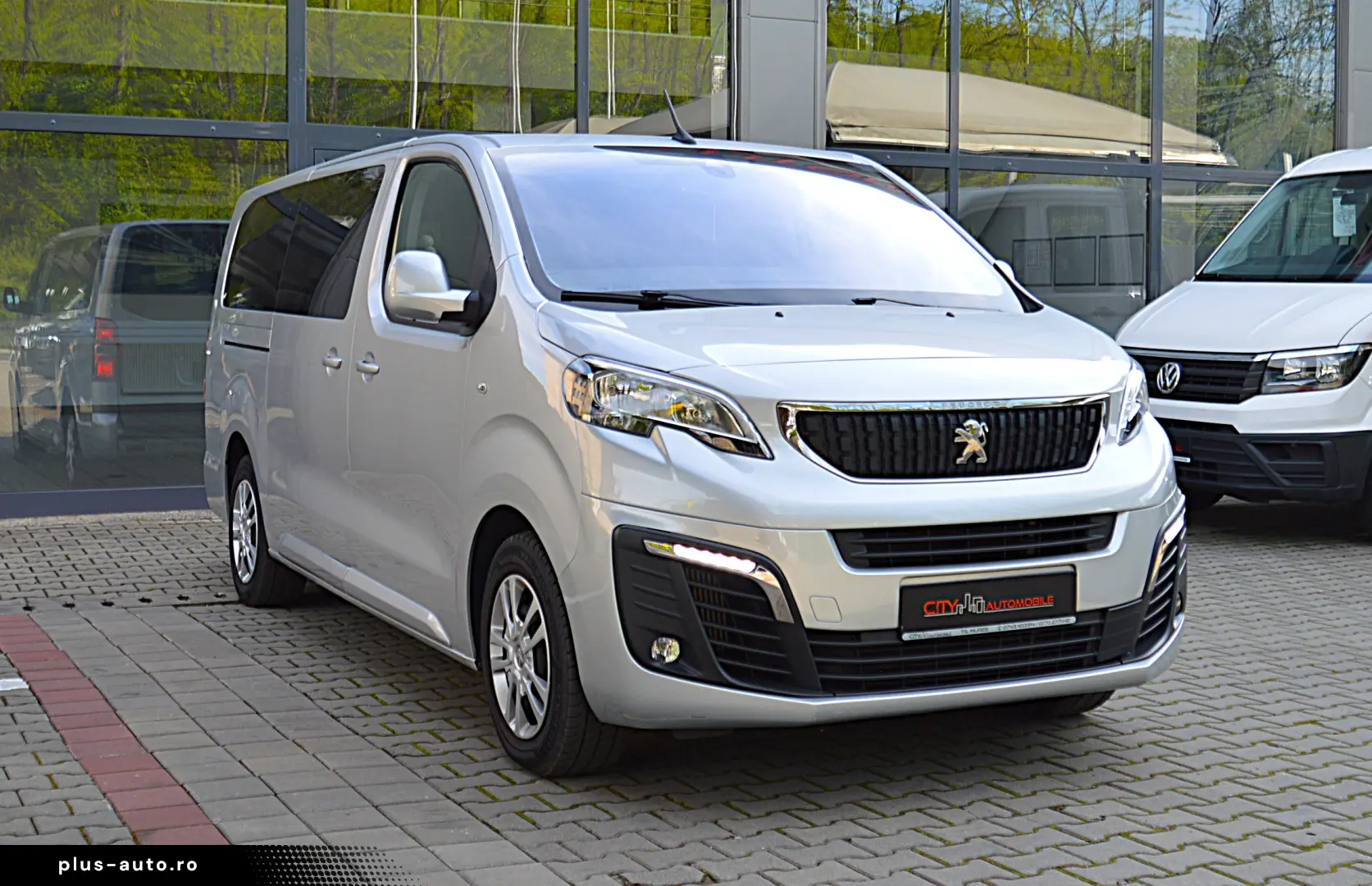 PEUGEOT TRAVELLER L3H1 1.6 BlueHDI 115C.P. 8 1 LOCURI