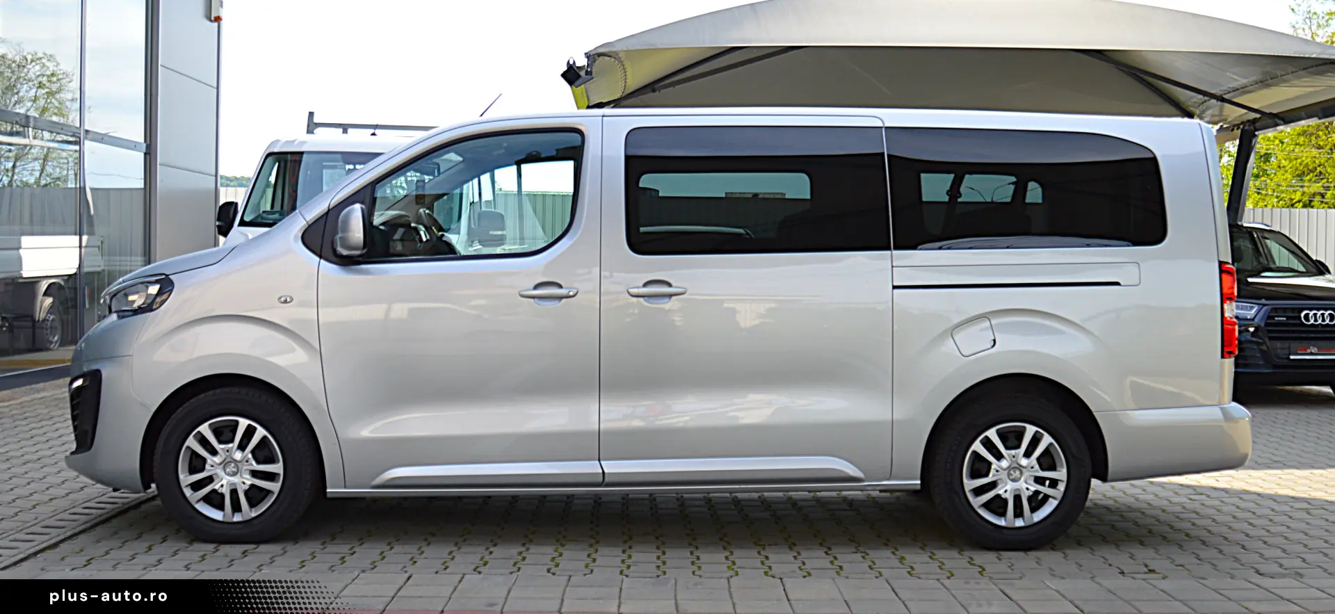 PEUGEOT TRAVELLER L3H1 1.6 BlueHDI 115C.P. 8 1 LOCURI