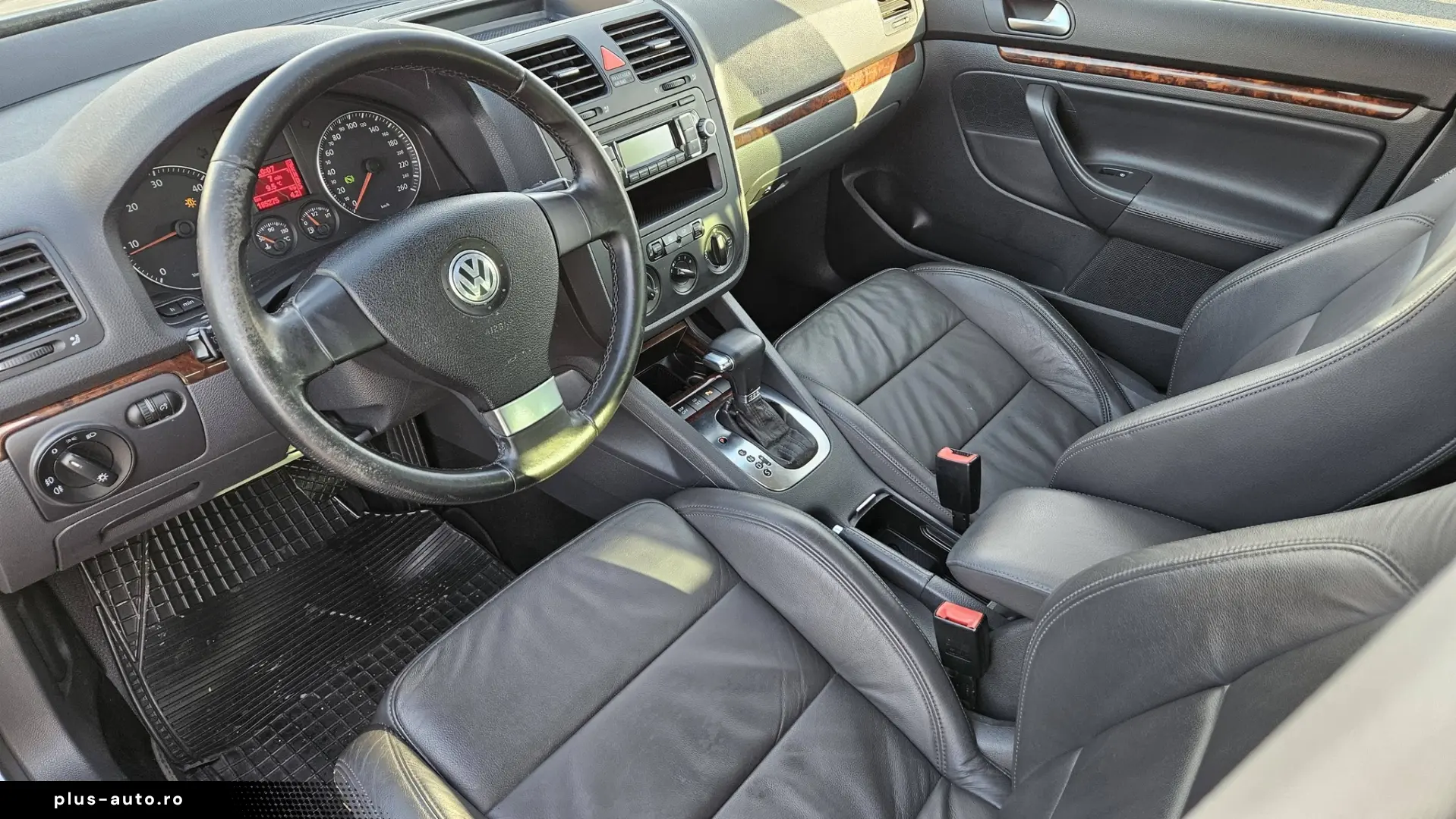 VOLKSWAGEN JETTA 1.9 TDI DSG 7 TREPTE